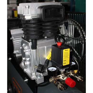 Ременной компрессор GTM KCH2070A-50L (ukr27155) фото