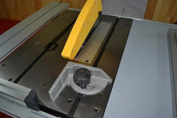 Настільна дискова пилка Holzmann TS 250 (400V) (TS250_400V) фото
