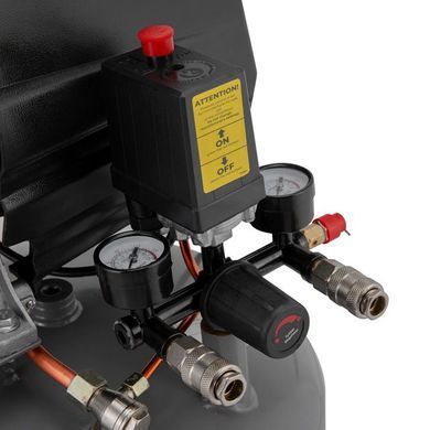 Компресор вертикальний INTERTOOL PT-0019 (PT-0019) фото